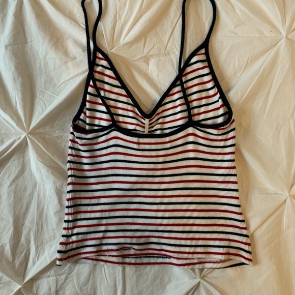 Basically new Bershka tank - Picture 3 of 3